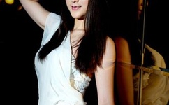 两条腿中间的扇贝长什么样